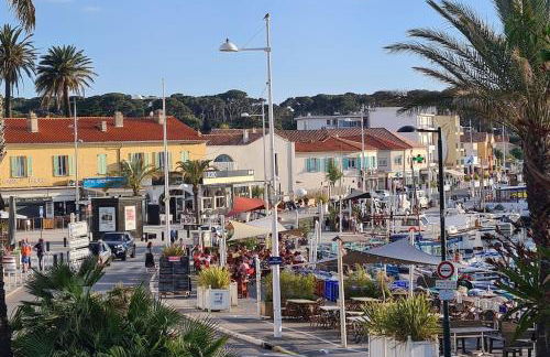 Élégant Studio au calme 2mn mer Wifi Clim Terrasse parking - Foto 25