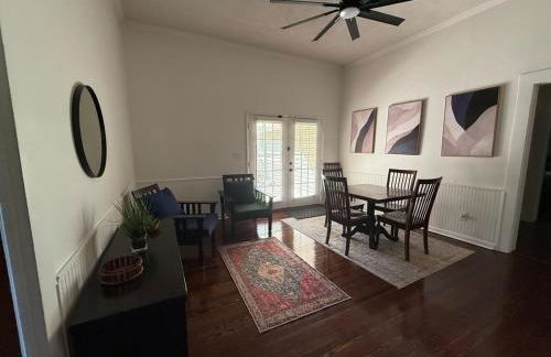Charming 2-Bedroom 1 Bath Near Everything - Foto 20