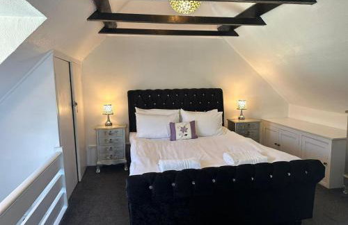 Beautiful Thatched Cottage with Outdoor Pool, Secure Garden, Dog & Family Friendly! Chichester Holiday Properties - Foto 5