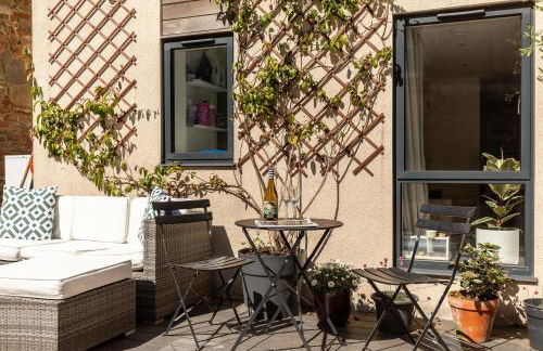 Stylish Family Home with Garden - Foto 36