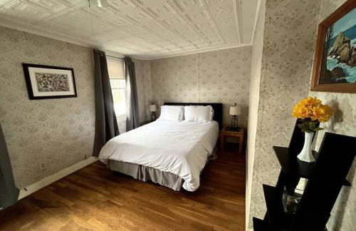 Cute 6-Bedroom Getaway in the heart of Littleton - Foto 14