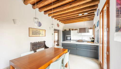 Beautiful Villa With Garden and Private Parking! - Foto 4