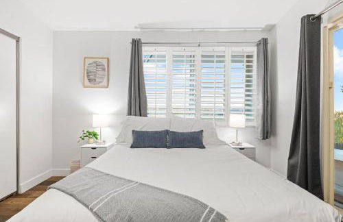 Dog-Friendly House with Hot Tub, AC, Game Room - Photo 17