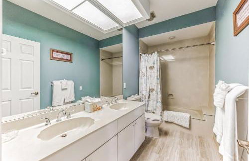 Lighthouse 1124 3 Bedroom Home by RedAwning - Foto 48