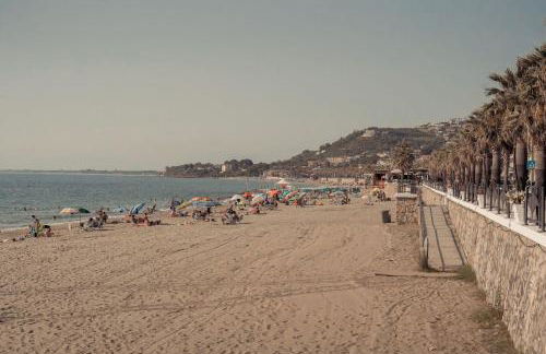 De Rosa Home Appartamento 4 posti letto, vicino al centro e al mare, con terrazza, aria condizionata, parcheggio privato e wifi - Foto 22