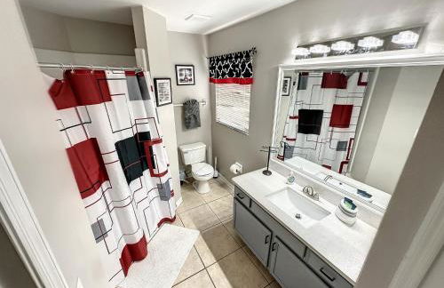 3Bed house pool hot tub game room 4 m Disney - Foto 57