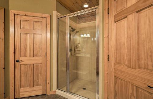 Country Cabin with Wraparound Deck and Views! - Foto 18