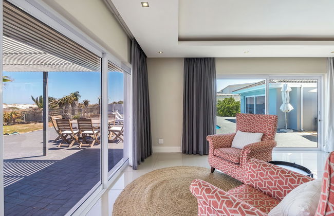 Beachfront, Private Pool, Pizza Oven, Pool Table, Fast Internet, Family Friendly - Photo 19