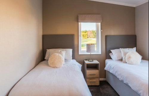 Luxury lodge - St Helens - Photo 11