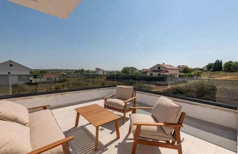 4 Bedroom Cozy Home In Poljica Brig - Foto 21