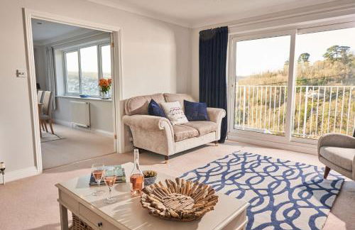 Port Side - Boutique Home with Outstanding River Views - Foto 8