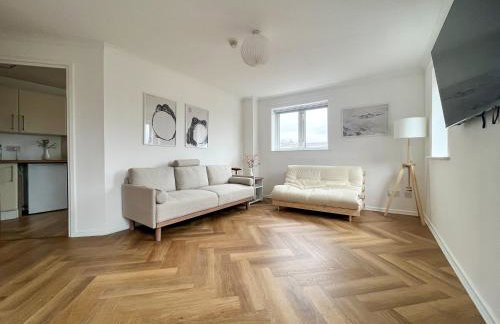 Stunning Central Flat w/ Parking - Foto 4