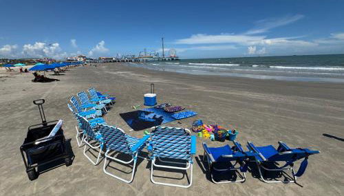 Family & Pet-Friendly - Walk to Beach & Pier - Foto 5