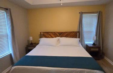 Family & Couples King Suite Home Near Lake Norman State Park & 30 mins from Charlotte - Foto 30