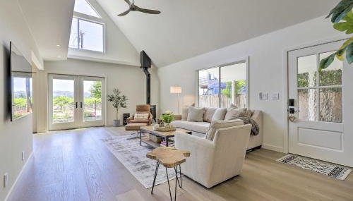 Luxe Wine Country Getaway with Vineyard Views - Foto 5