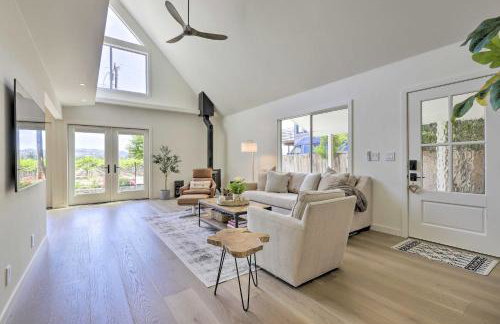 Luxe Wine Country Getaway with Vineyard Views - Foto 5