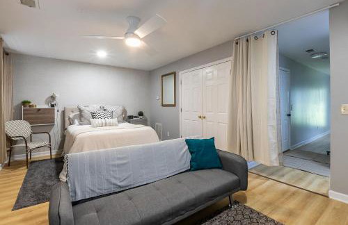 Chic Suite 25 Minutes From Midtown ATL and Airport - Foto 3