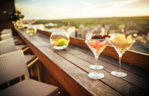 Apartosuites Jardines de Sabatini - Photo 29