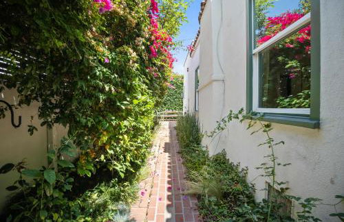 New Listing Midcity West Villa by Colby & Conrad - Foto 29