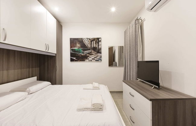 Golden Flat in San Pawl - Photo 13