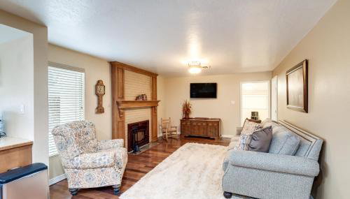 Peaceful Artesia Vacation Rental with Orchard Views! - Foto 3