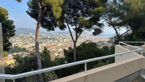 Superbe appartement spacieux avec vue dégagée - Photo 1