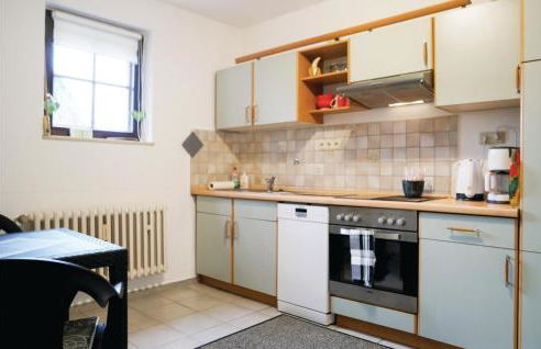 1 Bedroom Cozy Apartment In Schönecken - Foto 13