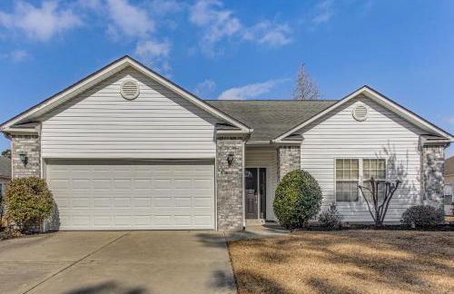 Pool Access and Pond Views Longs Home Near Golf! - Foto 1