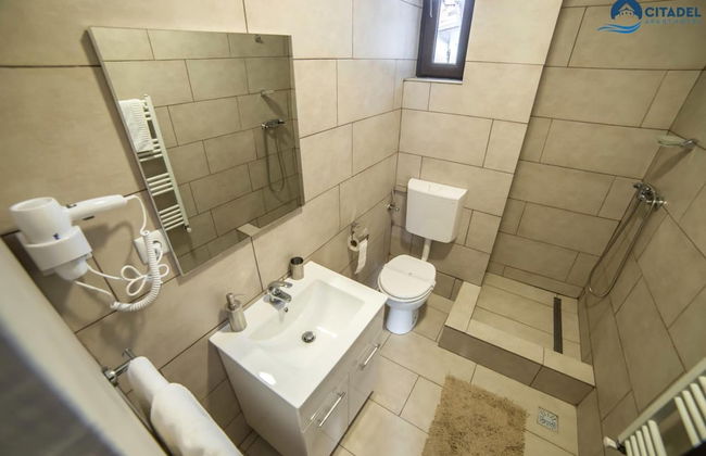 Citadel Aparthotel - Photo 32