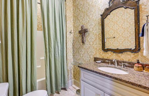 Hot Tub and Water Views Lake Glenville Home! - Foto 22