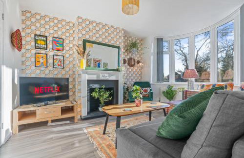 #82 Stylish Shirley Home - Sleeps 8 - NEC Solihull BHX - " Perfect for Contractors and Families - Free Parking" - Foto 14