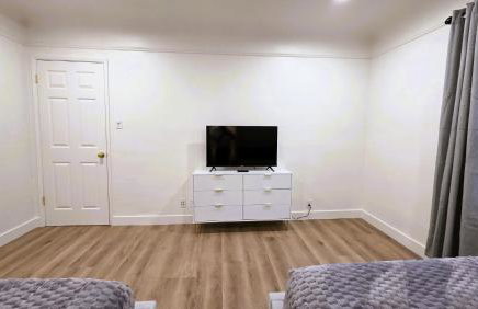 Renovated Three Bedroom Near Cedars Sinai and Beverly Hills With Parking - Foto 10