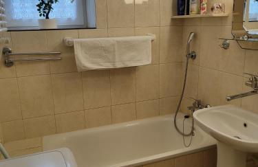 Apartament Praski 5 minut od metra i starego miasta spacerem do zoo i Konesera - Foto 3