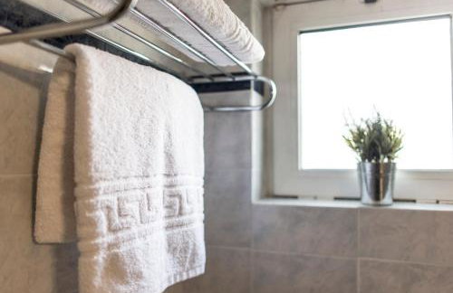 Mother's House - Photo 68