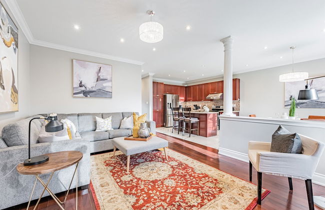 Luxury Villa - Mississauga Square One - Photo 19