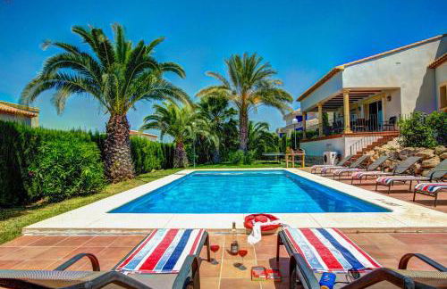 Villa Cabriel by Villa Plus - Photo 3