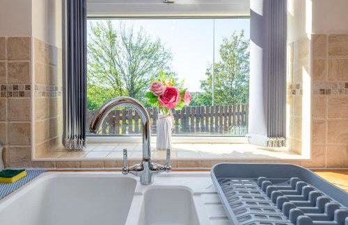 Hot Tub, 3 Bedroom Retreat, Near Snowdon, WIFI, Parking, Sleeps 6 - Foto 57