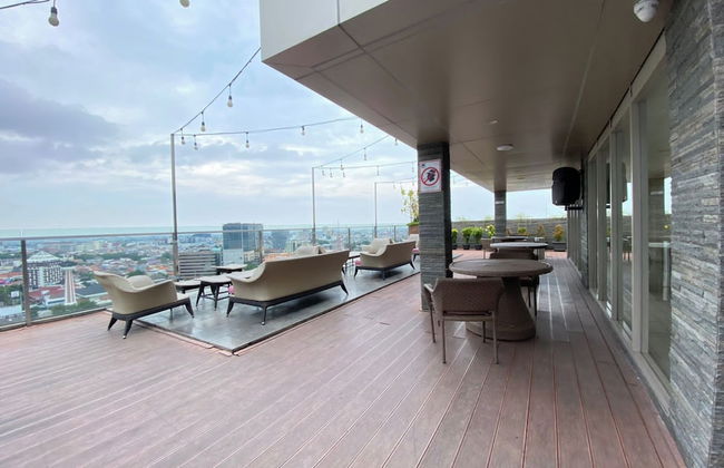 Good Homey Studio Apartment At Warhol (W/R) Residences - Foto 17