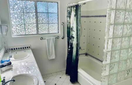 Black Bear Haven Hot tub Pool table BBQ Darts - Foto 35