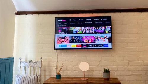 Crown Stables - Photo 5