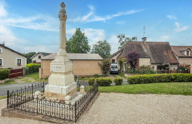 Lively Holiday Home With Private Pool - Foto 37