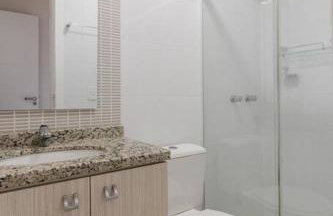 Apto amplo 5 pessoas 2 banheiros garagem - Foto 12