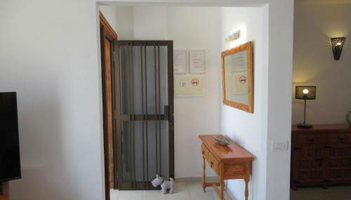 LAS ROSAS by RENTMEDANO Stunning luxury Chocolate Box villa with private heated pool & wifi - Foto 5