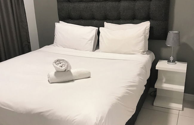 Easy Stay - The Median - Photo 43