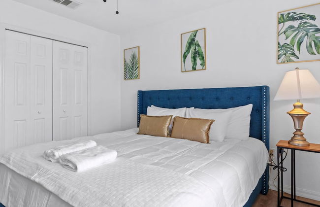 Amazing 3BR 2BA Townhome With Lake View at Terra Verde! - Foto 38