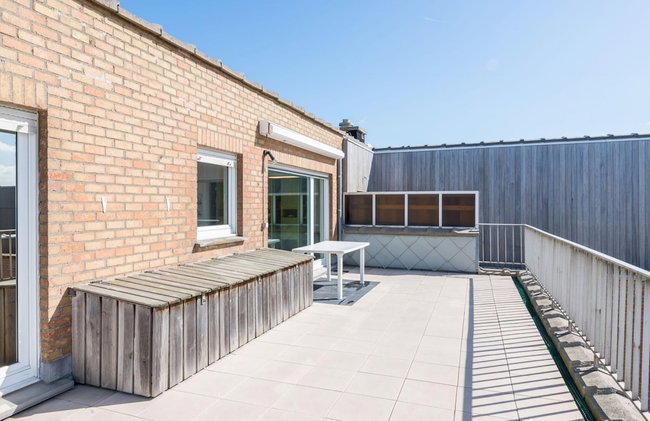 Penthouse in Seafront With Stunning Sea View - Photo 9