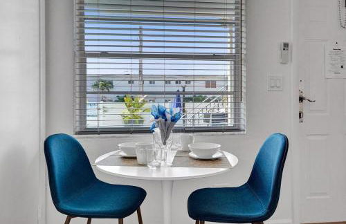 Lovely 1- Bedroom Rental Unit With Pool - Foto 85