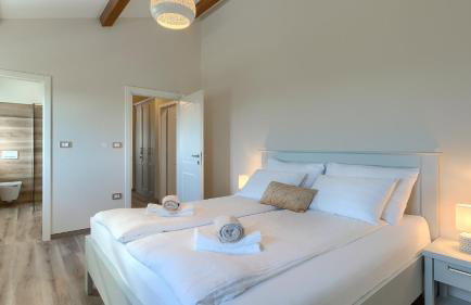 Beautiful villa Jurasi with outdoor pool in Tinjan - Foto 24