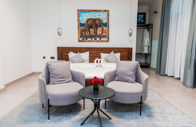 Shose Farmhouse Chalets & Campsite - Photo 9