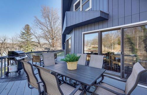 Lakefront Home with Dock and Decks in Gravois Mills! - Foto 1